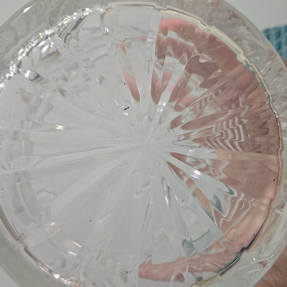 Elegant Crystal Jar with Lid - Picture 6 of 8